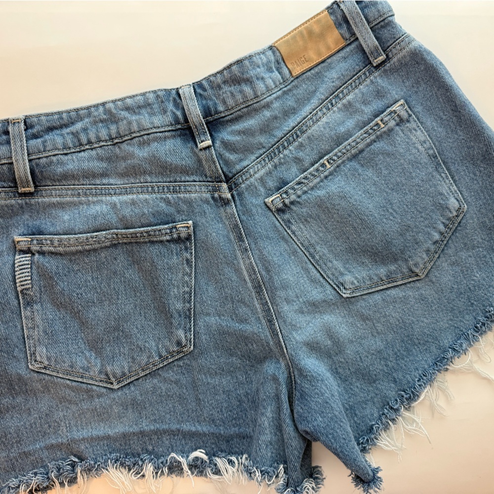 PAIGE Noella High Rise Denim Shorts 27 Petite Raw Hem Button Fly Serine - Picture 4 of 10